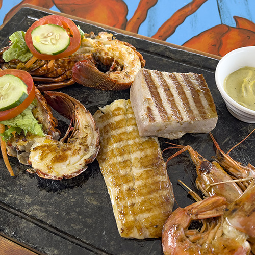 LobStar Enjoyable Seafood Restaurant | Large Mixed Grill of the Pontão | grilled catch of the day with spiny lobster and shellfish